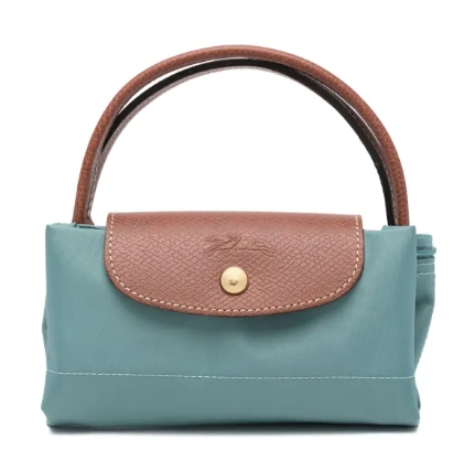 Fransk Elegance M&oslash;der Dansk Livsstil: Longchamp i Danmark